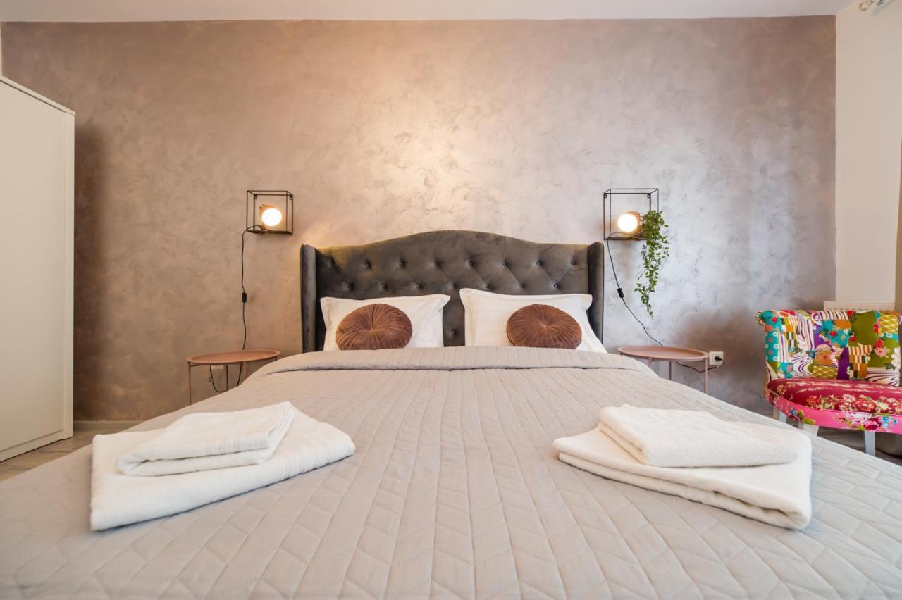 Homes By Nati Apartment