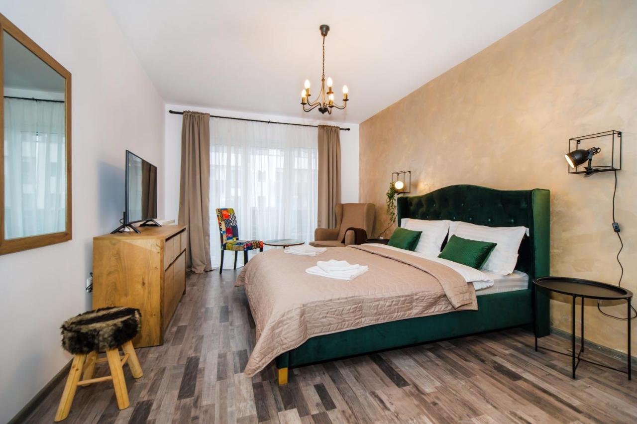 Homes By Nati * Brasov