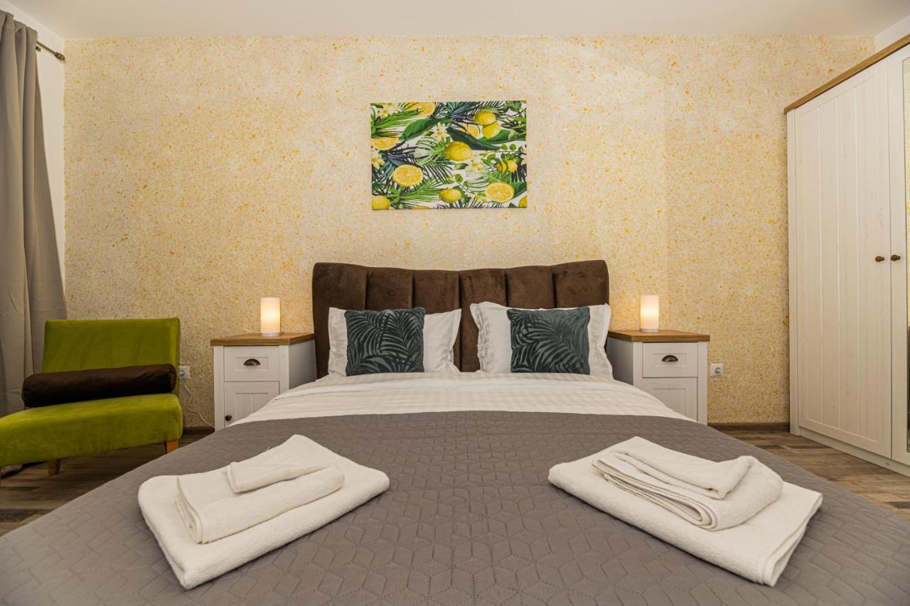 Homes By Nati Apartment *